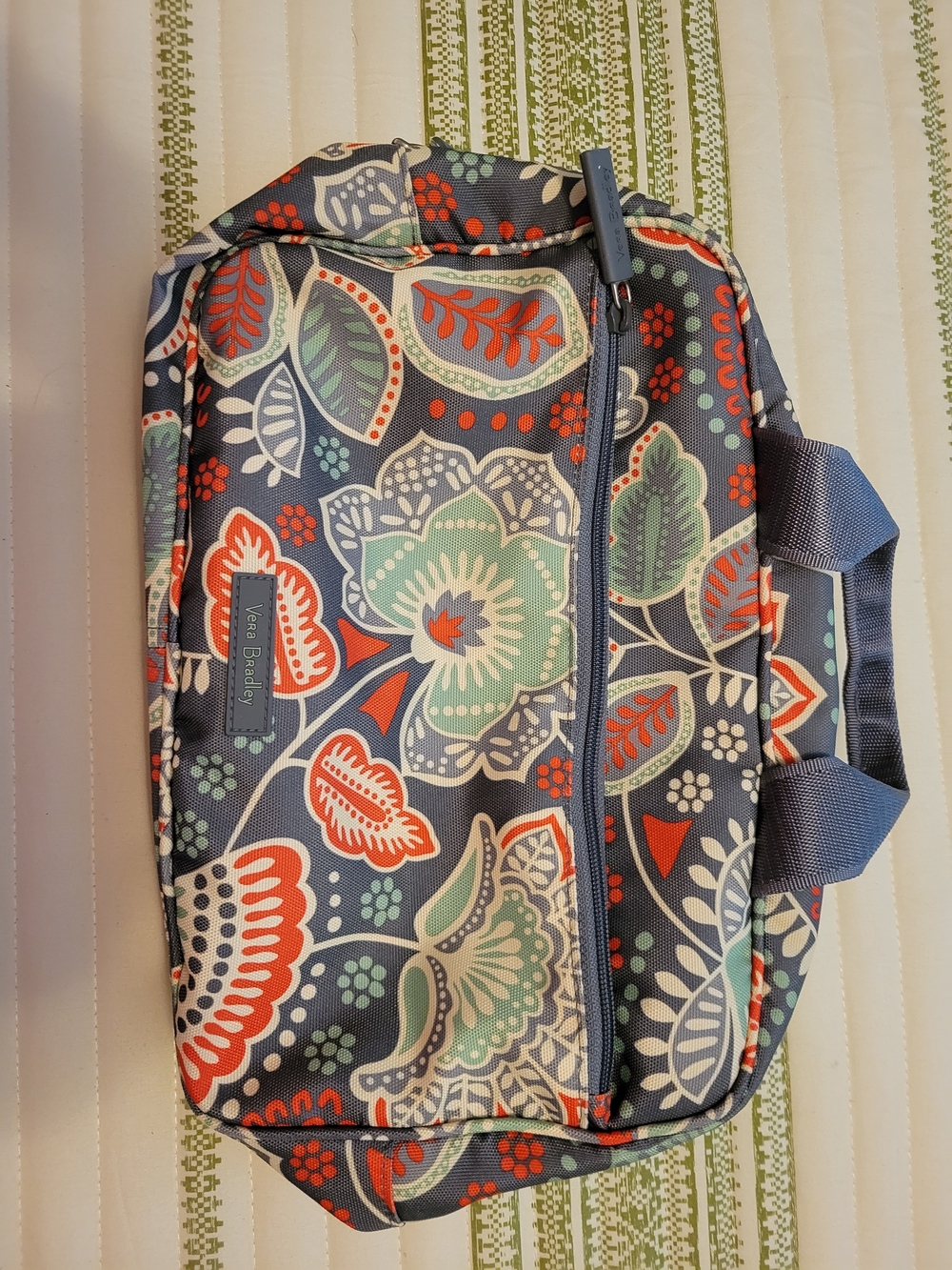 Vera Bradley Nomadic Floral Travel Set - Picture 4 of 11